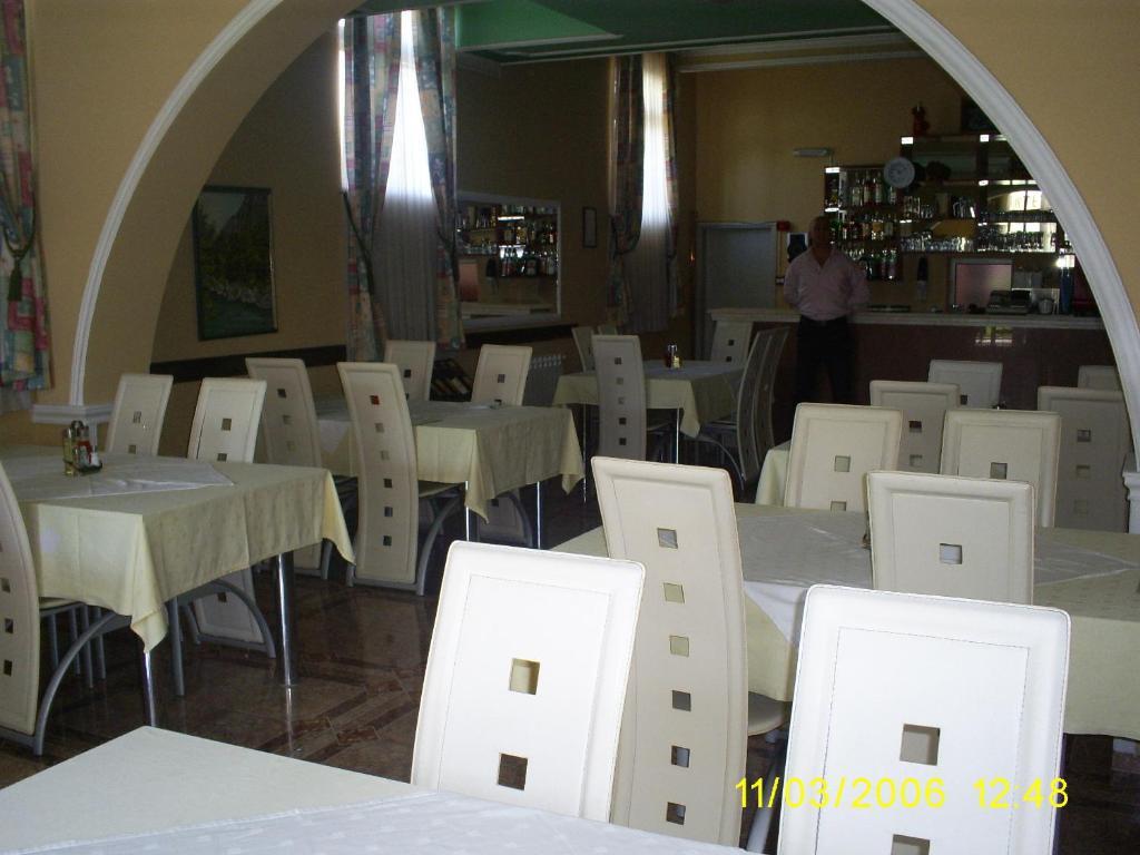 Hotel Lovcen Podgorica Exterior photo