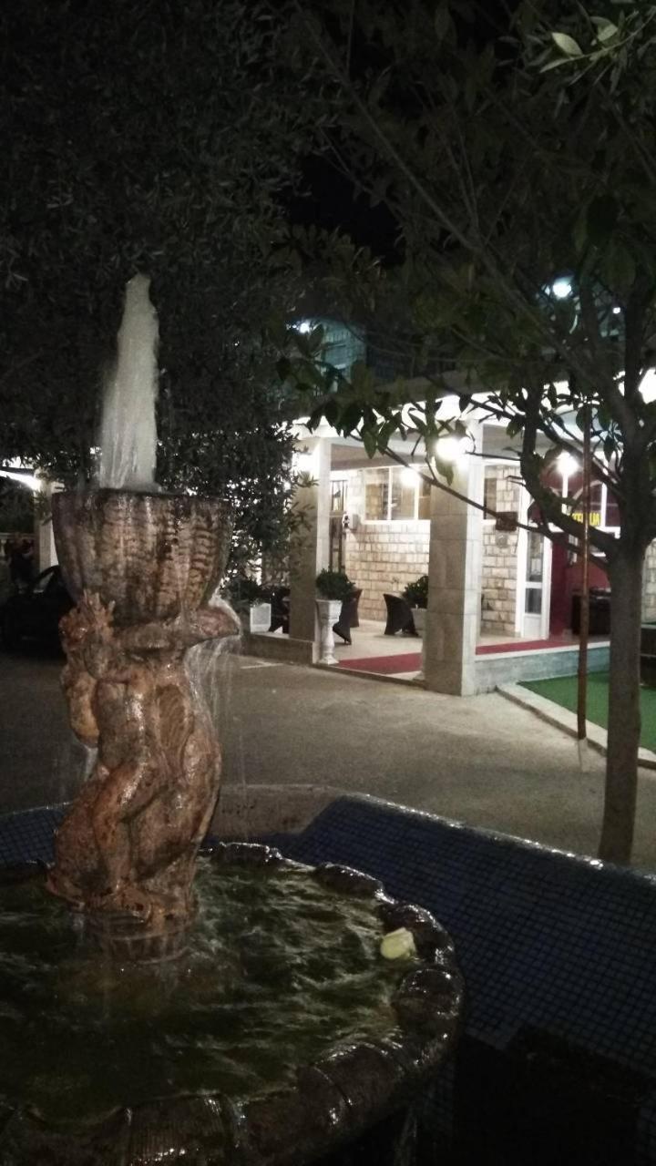 Hotel Lovcen Podgorica Exterior photo